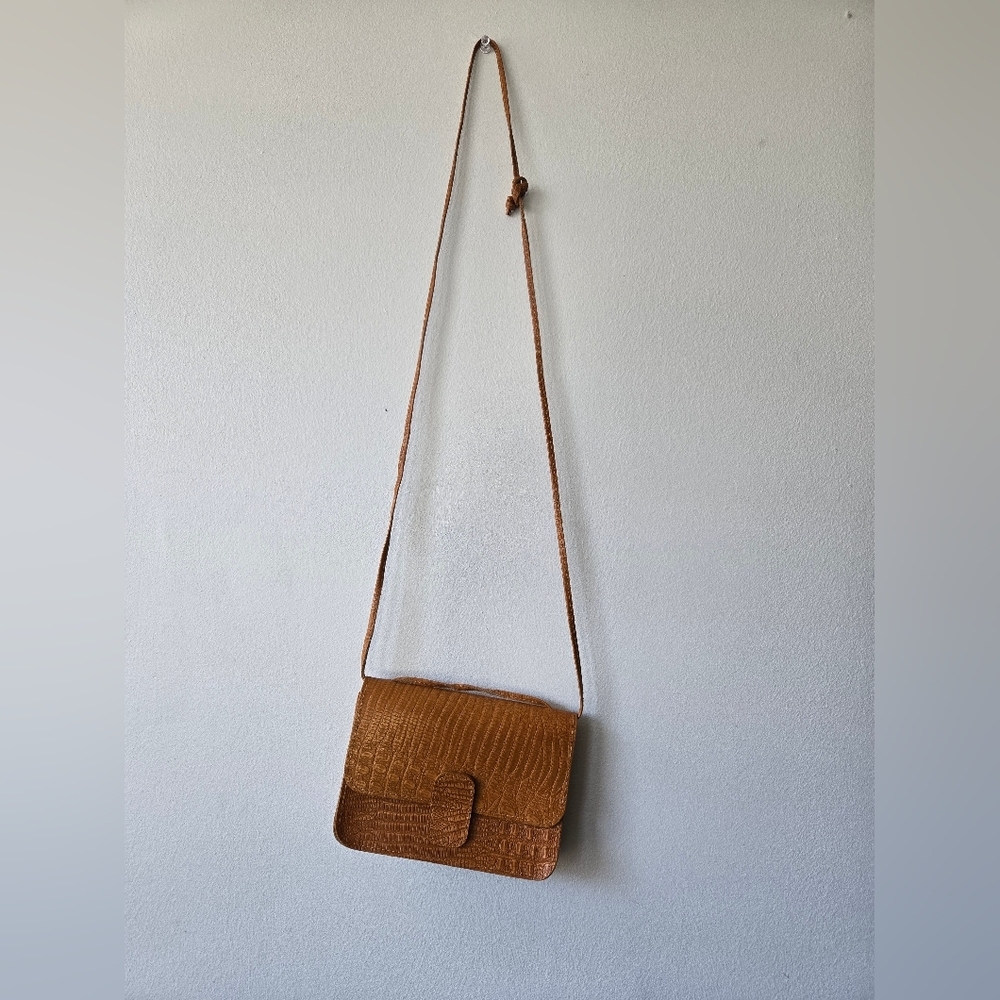 Vintage Mundi Small Leather Cross Body Handbag